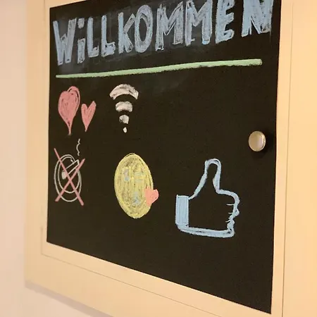 Traveler's Shelter - By Nahuen * 그라츠