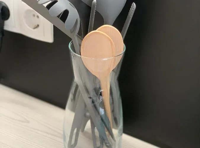 Traveler's Shelter - By Nahuen * Graz